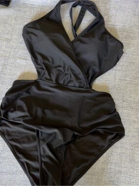 Black Halter One-Piece Swimsuit | Size 2XL | Flattering & Classic
